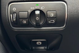 musta Volvo V70 2016 kuva 17.