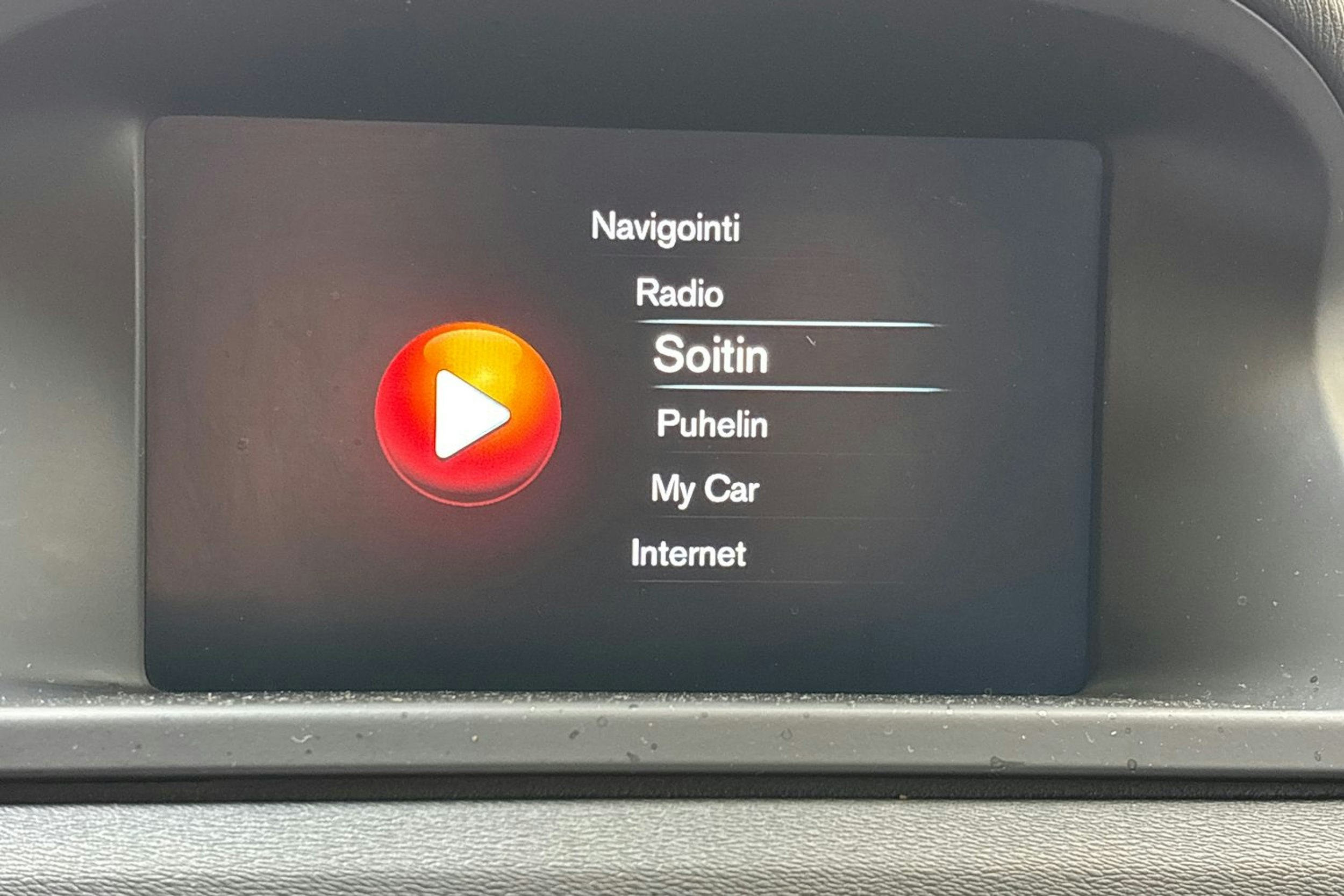 musta Volvo V70 2016 kuva 20.