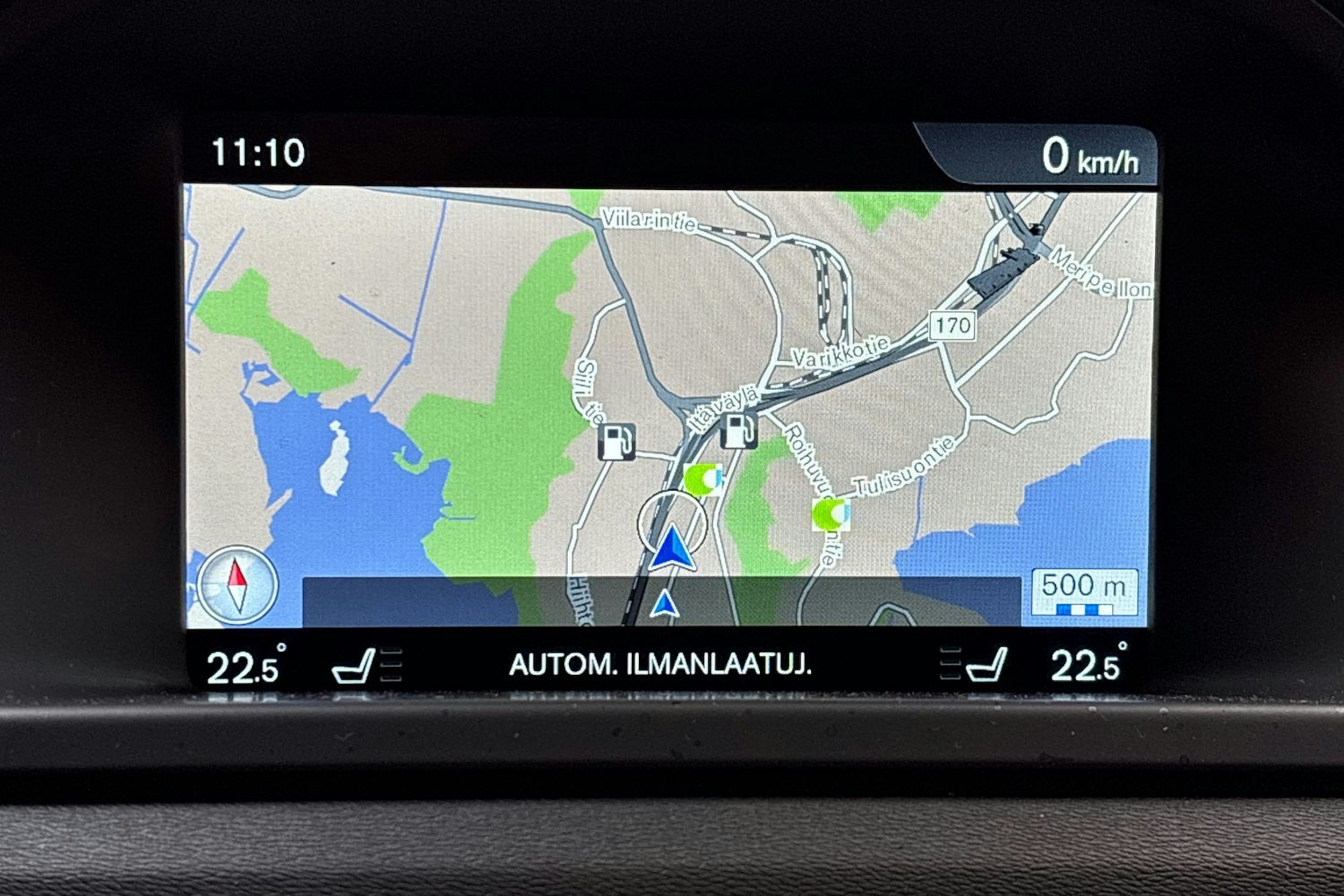 musta Volvo V70 2016 kuva 21.