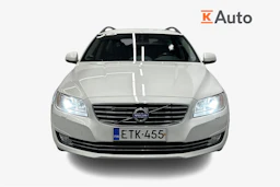 valkoinen Volvo V70 2016 kuva 4.
