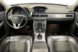 valkoinen Volvo V70 2016 kuva 7.