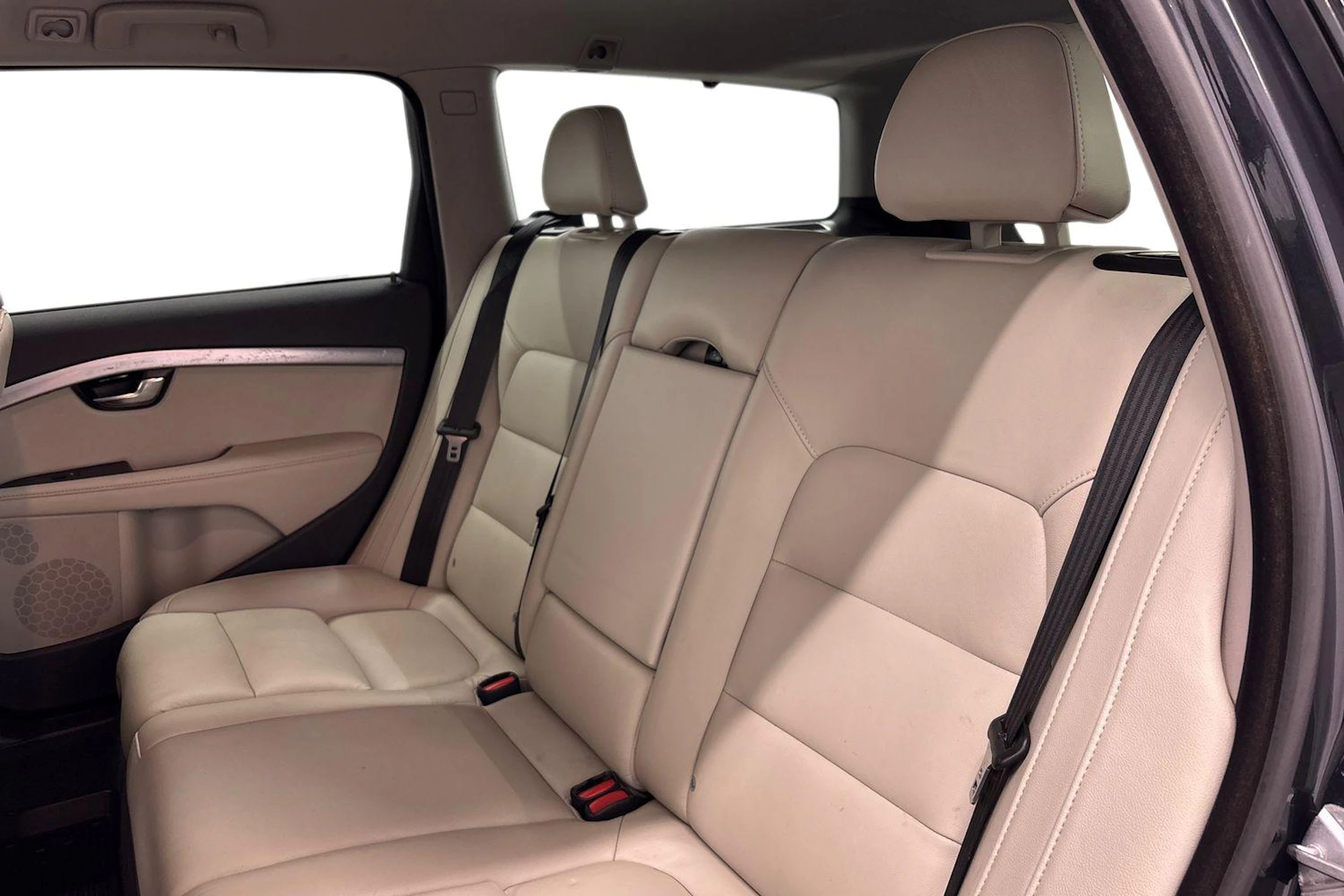 harmaa Volvo V70 2016 kuva 8.