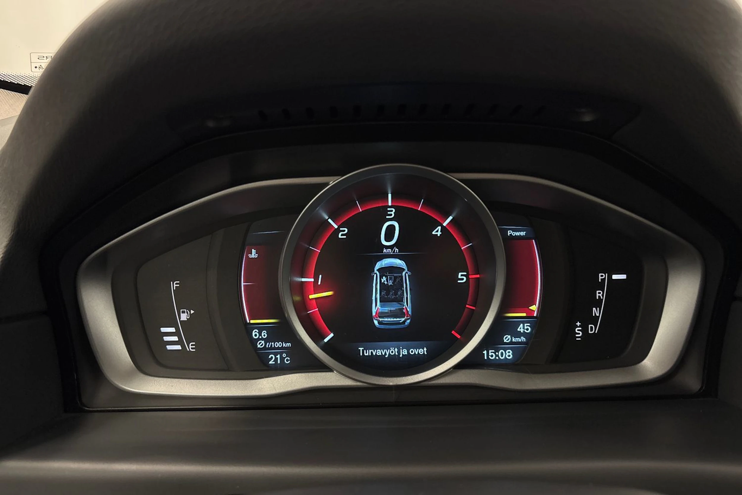 harmaa Volvo V70 2016 kuva 13.