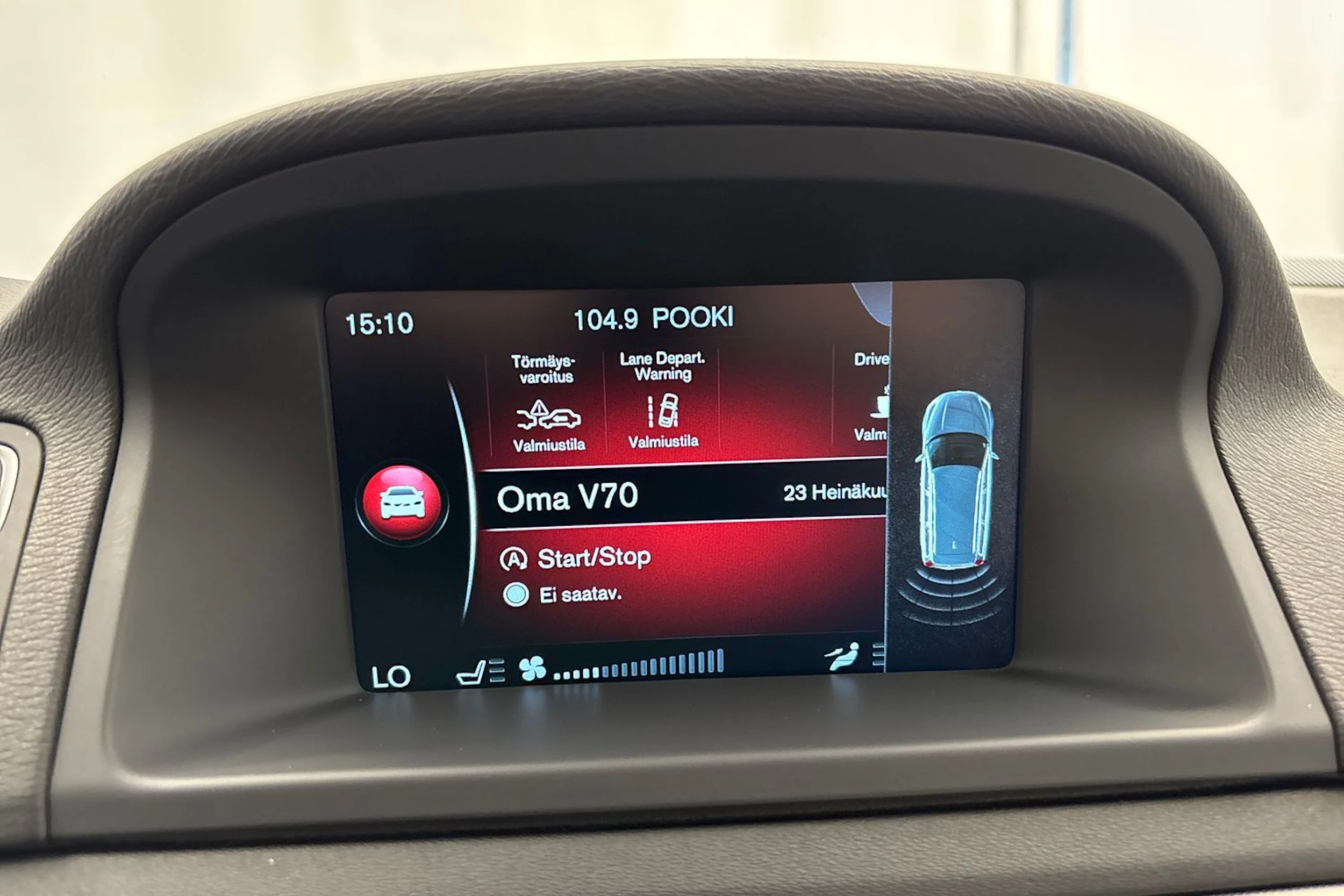 harmaa Volvo V70 2016 kuva 16.