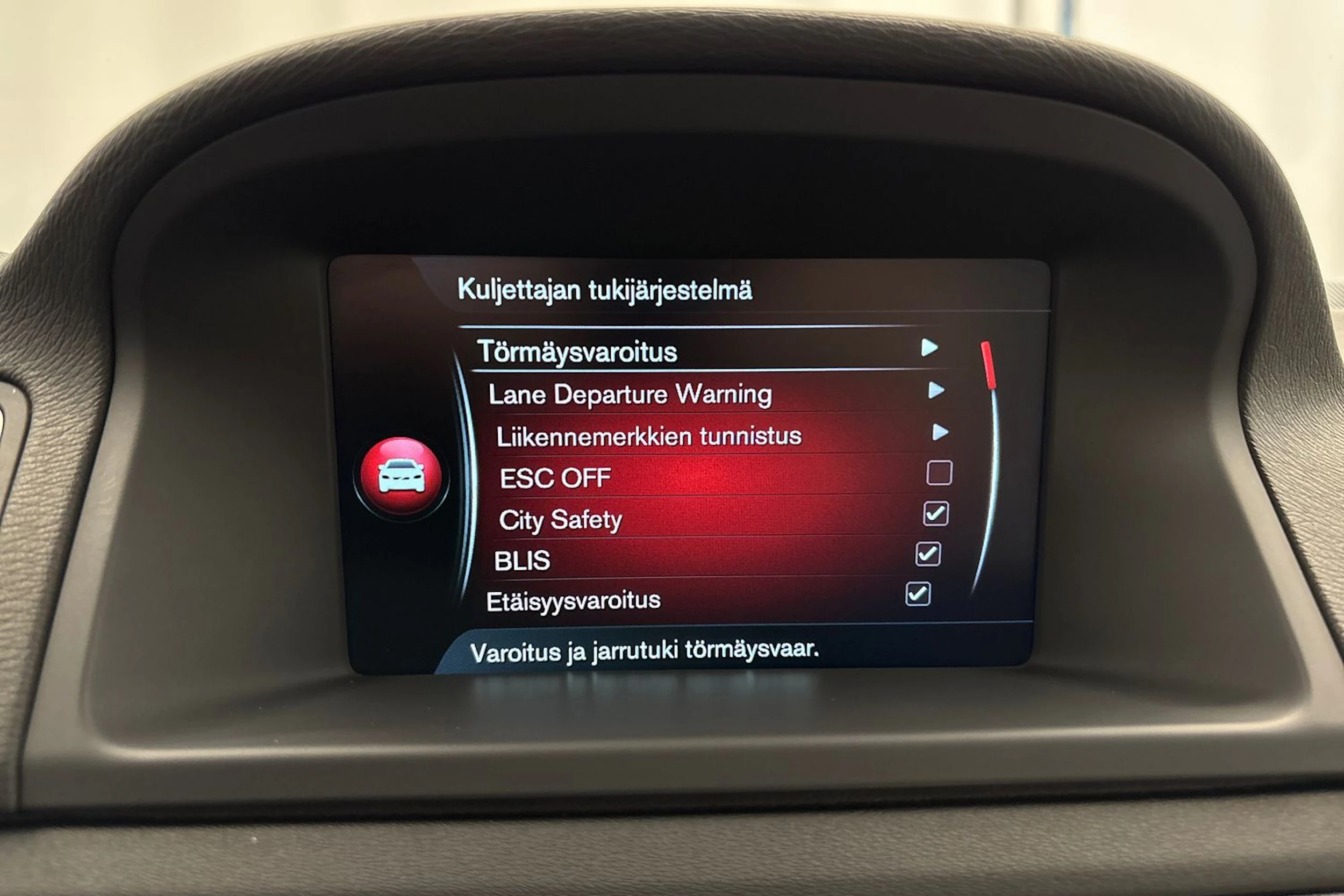 harmaa Volvo V70 2016 kuva 19.