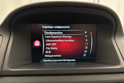 harmaa Volvo V70 2016 kuva 19.