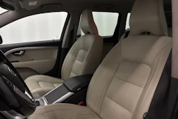 harmaa Volvo V70 2016 kuva 21.