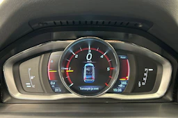 valkoinen Volvo V70 2016 kuva 16.