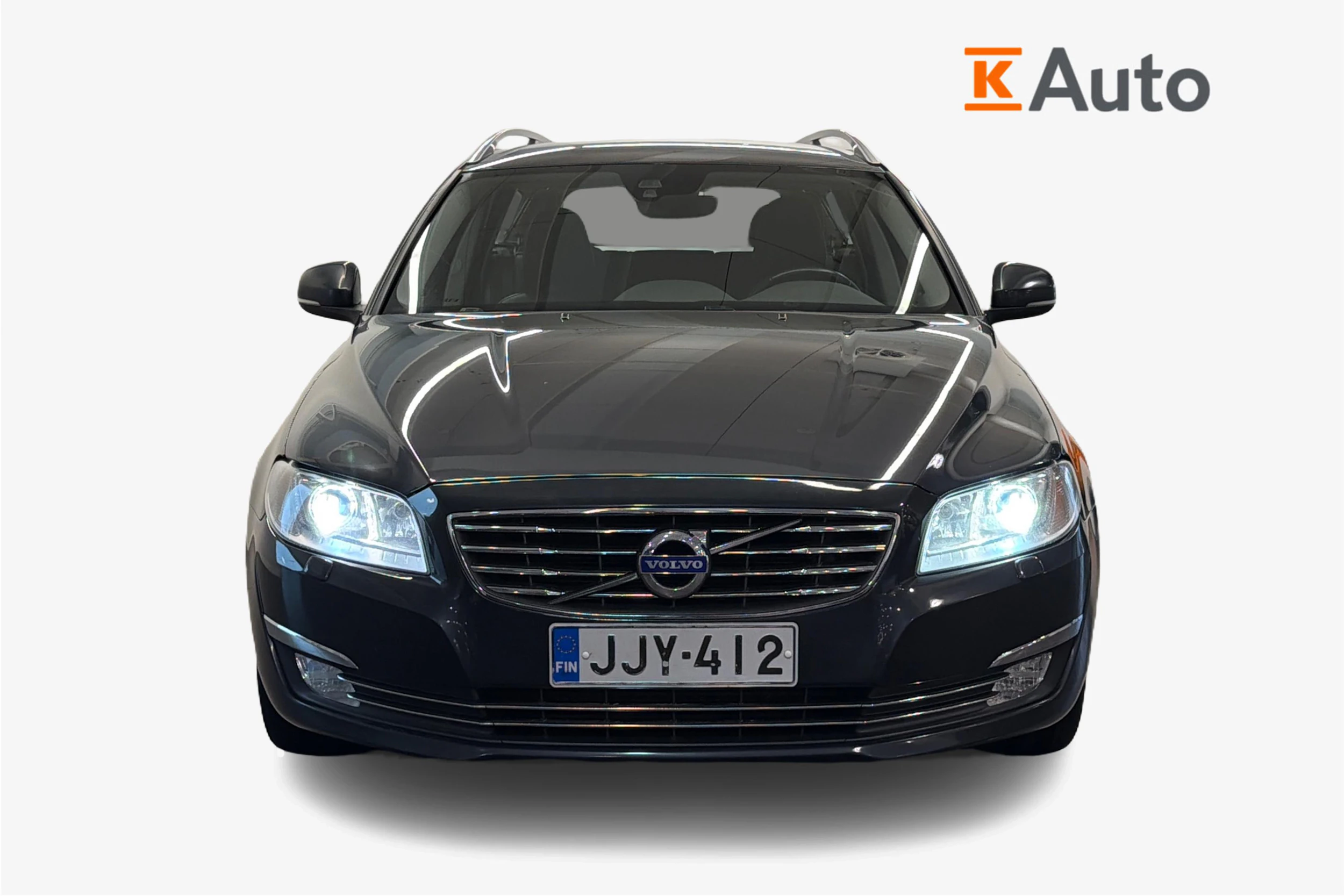 Harmaa Volvo V70 2016 kuva 4.