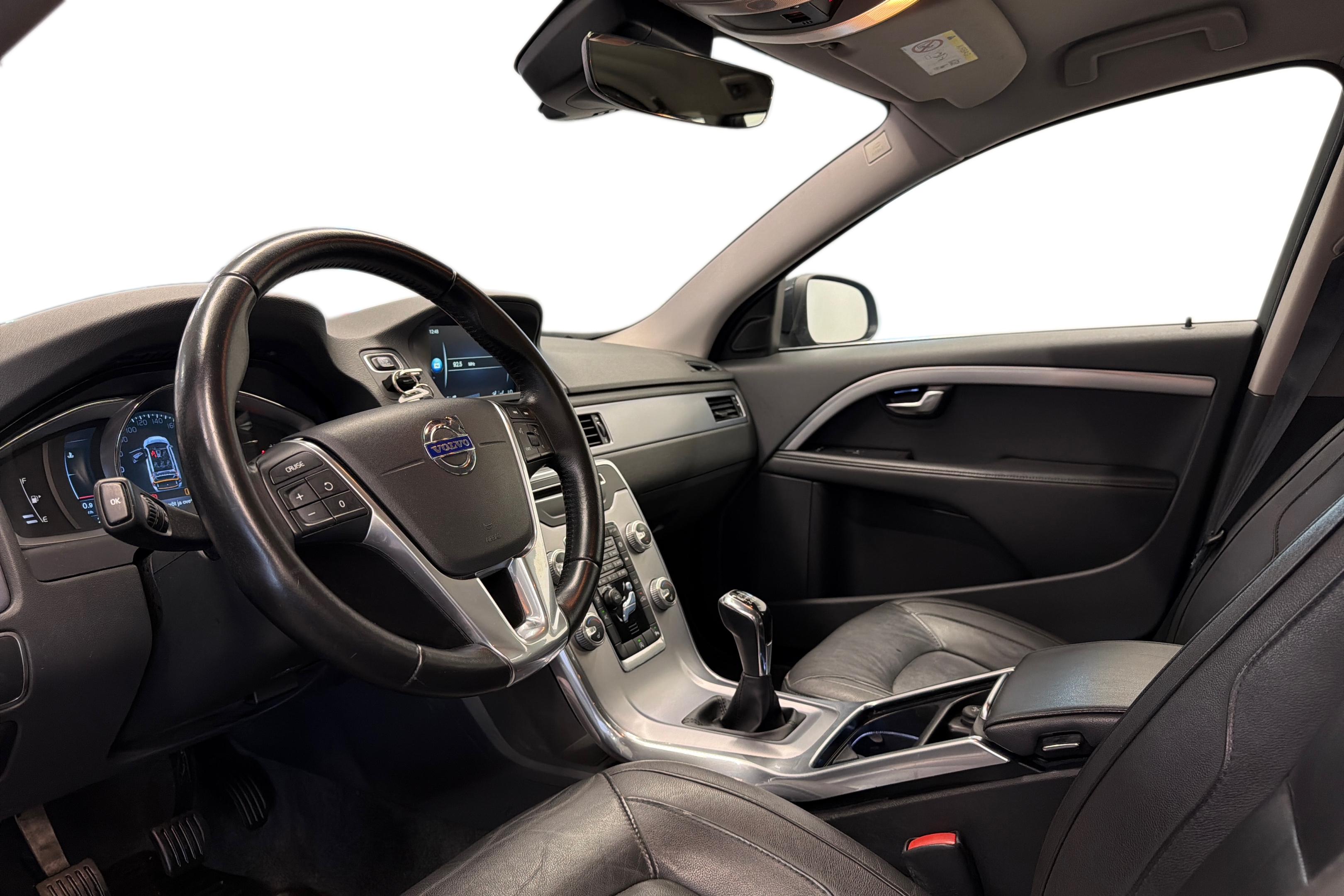 Volvo V70 D2 Business Classic 2016, kuva 6/25