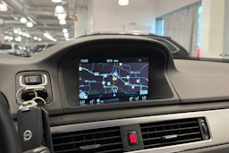 Harmaa Volvo V70 2016 kuva 22.
