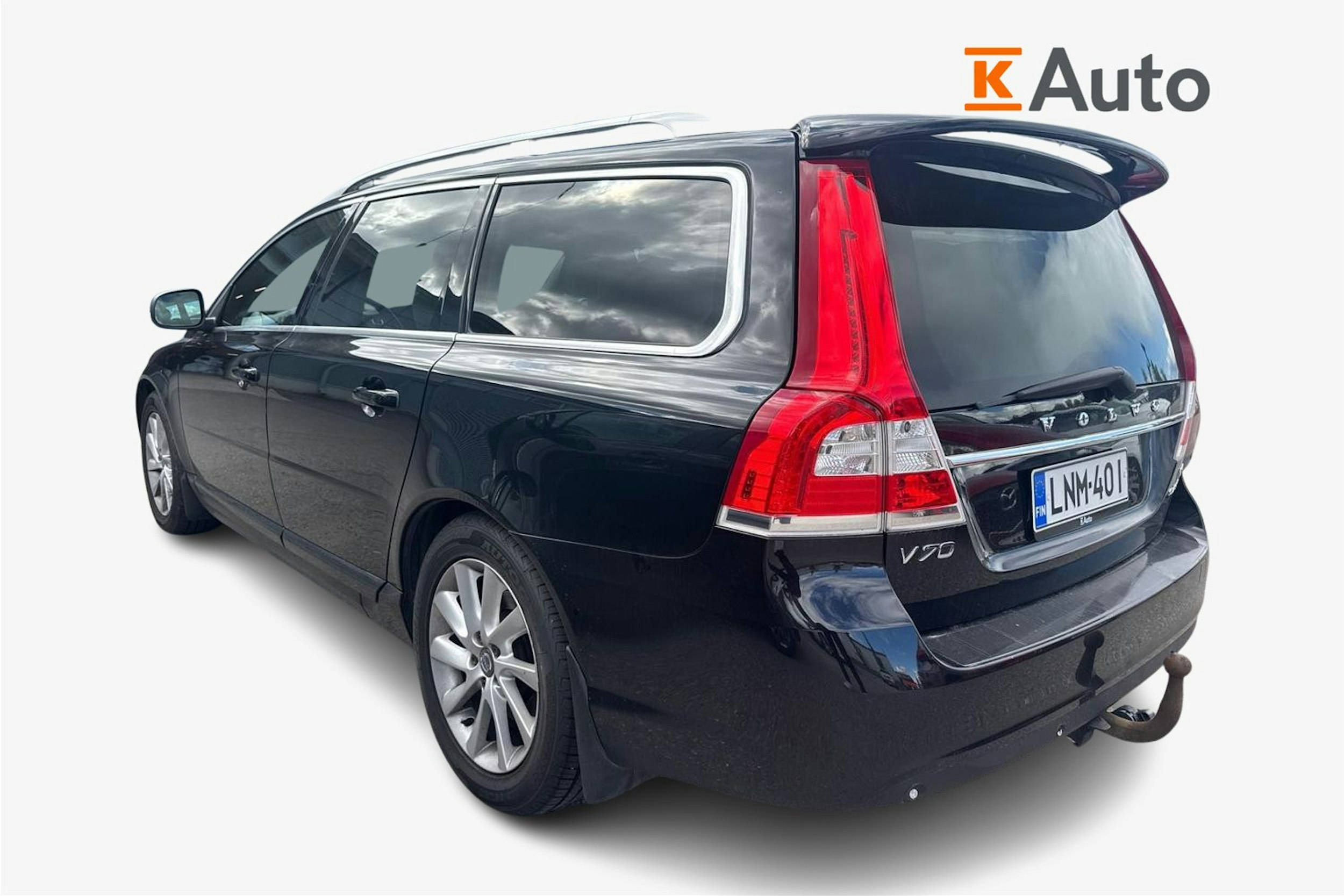 Musta Volvo V70 2016 kuva 2.