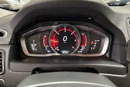 Musta Volvo V70 2016 kuva 21.