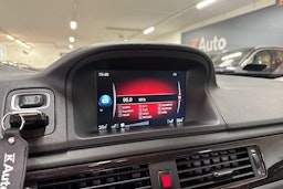 Musta Volvo V70 2016 kuva 23.