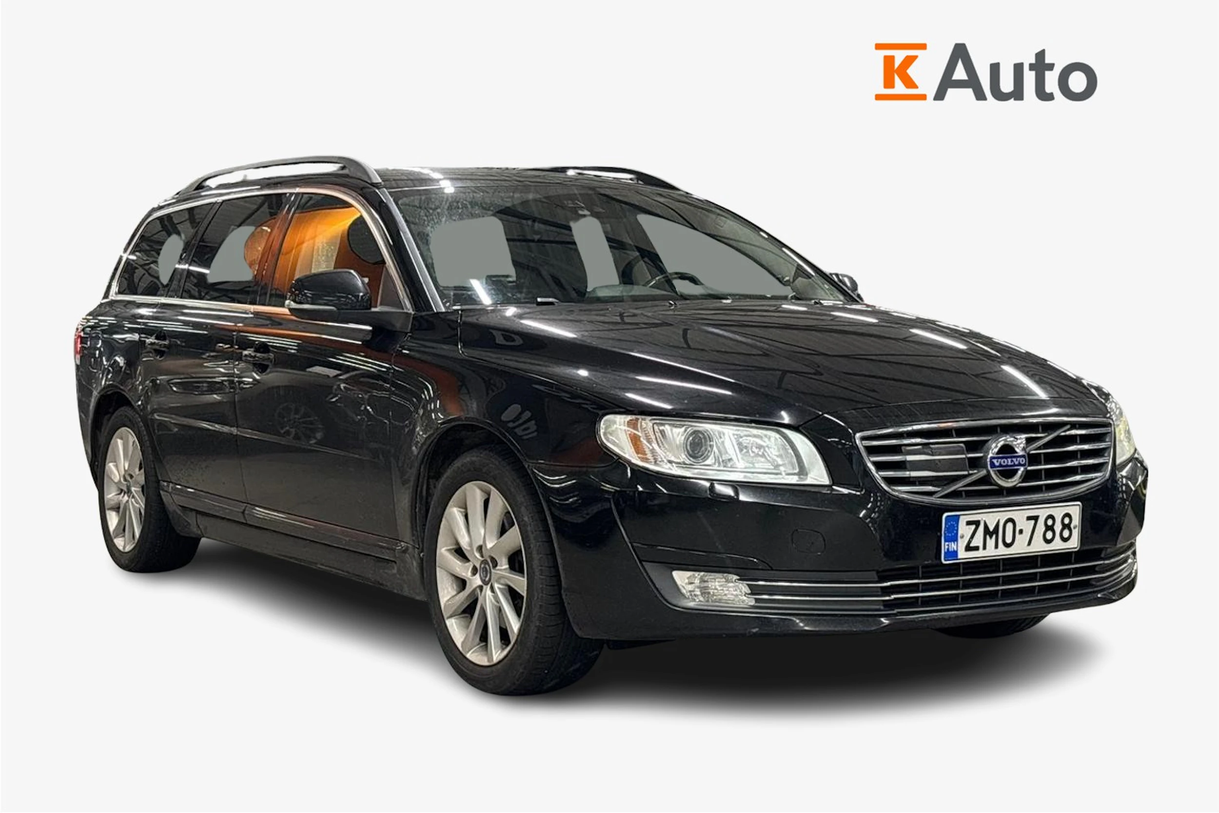 musta Volvo V70 2016 kuva 1.