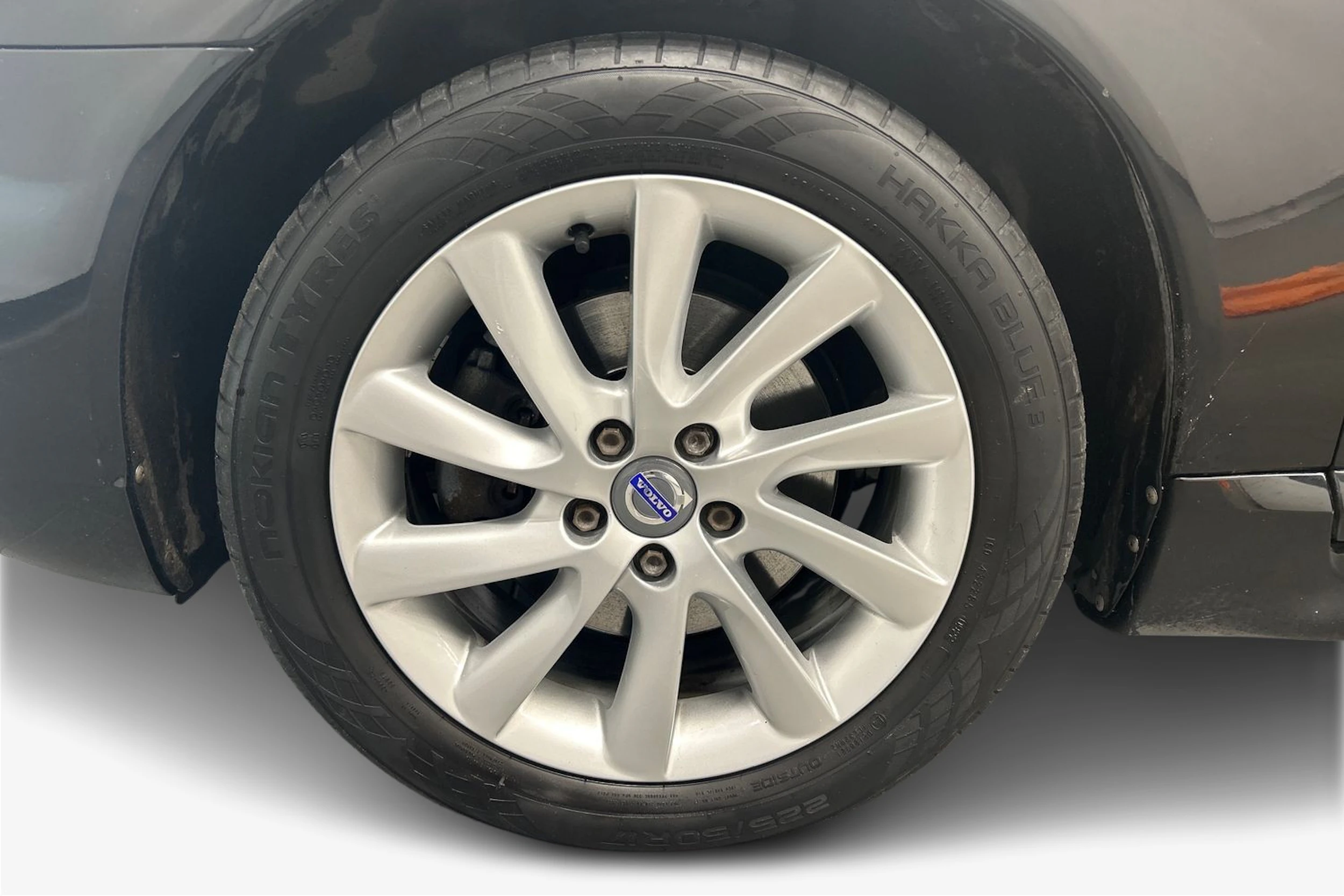 musta Volvo V70 2016 kuva 9.