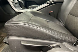 musta Volvo V70 2016 kuva 16.