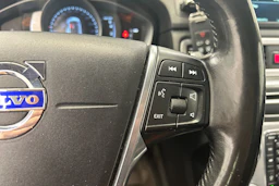 musta Volvo V70 2016 kuva 20.
