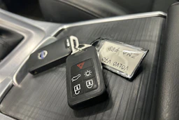 musta Volvo V70 2016 kuva 27.