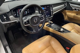 Valkoinen Volvo V90 2016 kuva 5.