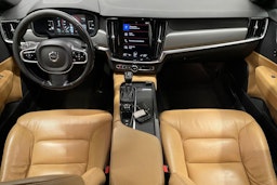 Valkoinen Volvo V90 2016 kuva 6.