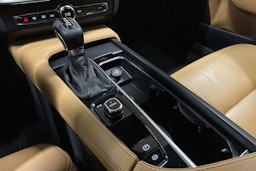 Valkoinen Volvo V90 2016 kuva 16.