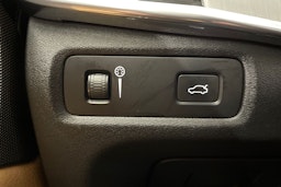 Valkoinen Volvo V90 2016 kuva 17.