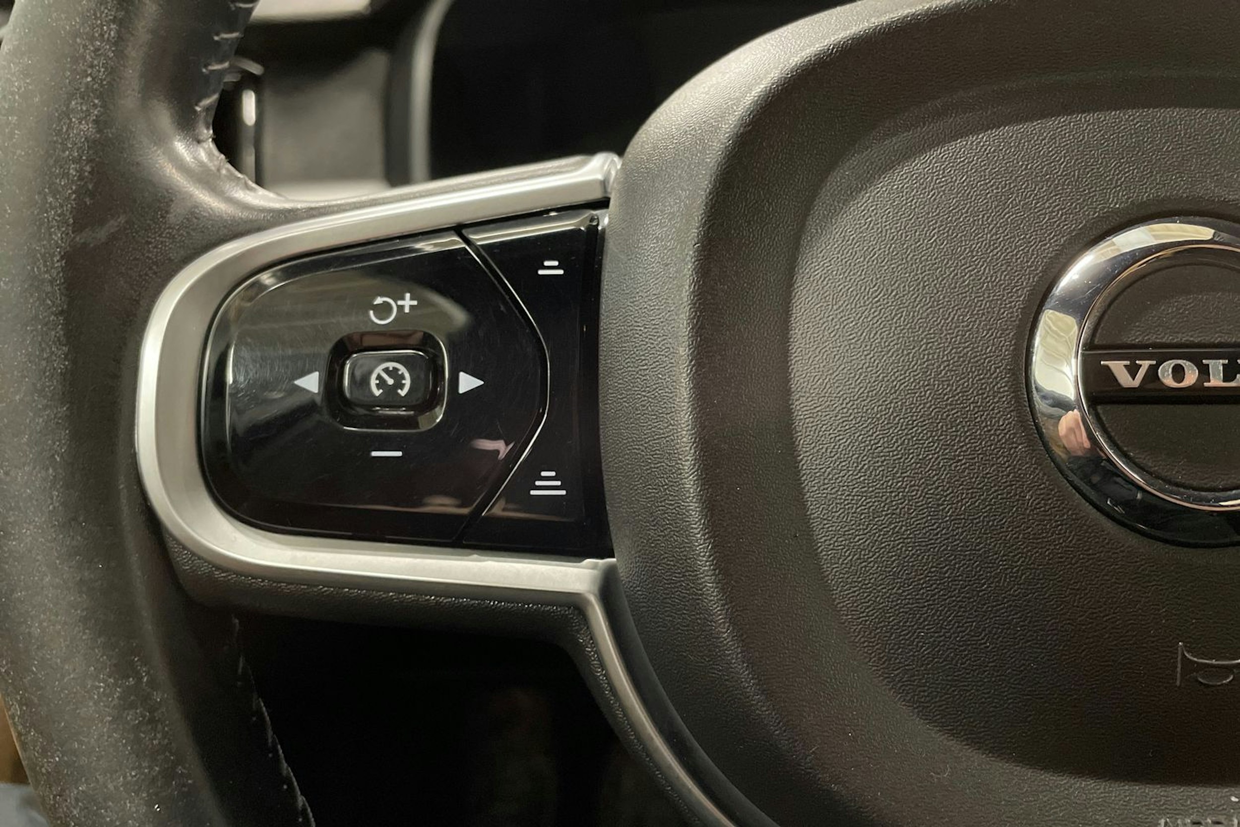 Valkoinen Volvo V90 2016 kuva 18.