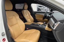 Valkoinen Volvo V90 2016 kuva 23.