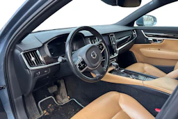 sininen Volvo V90 2016 kuva 3.
