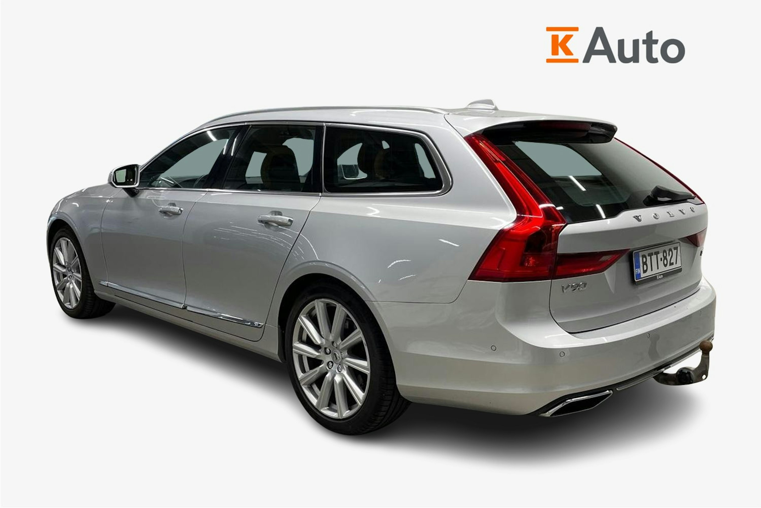 Harmaa Volvo V90 2017 kuva 2.