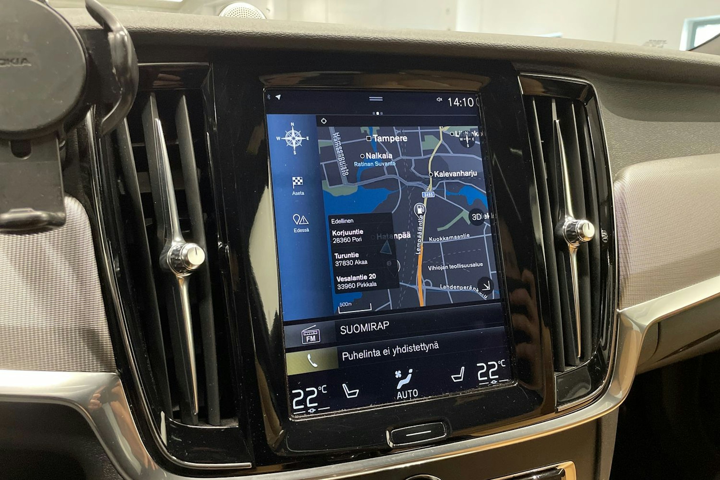 Harmaa Volvo V90 2017 kuva 18.