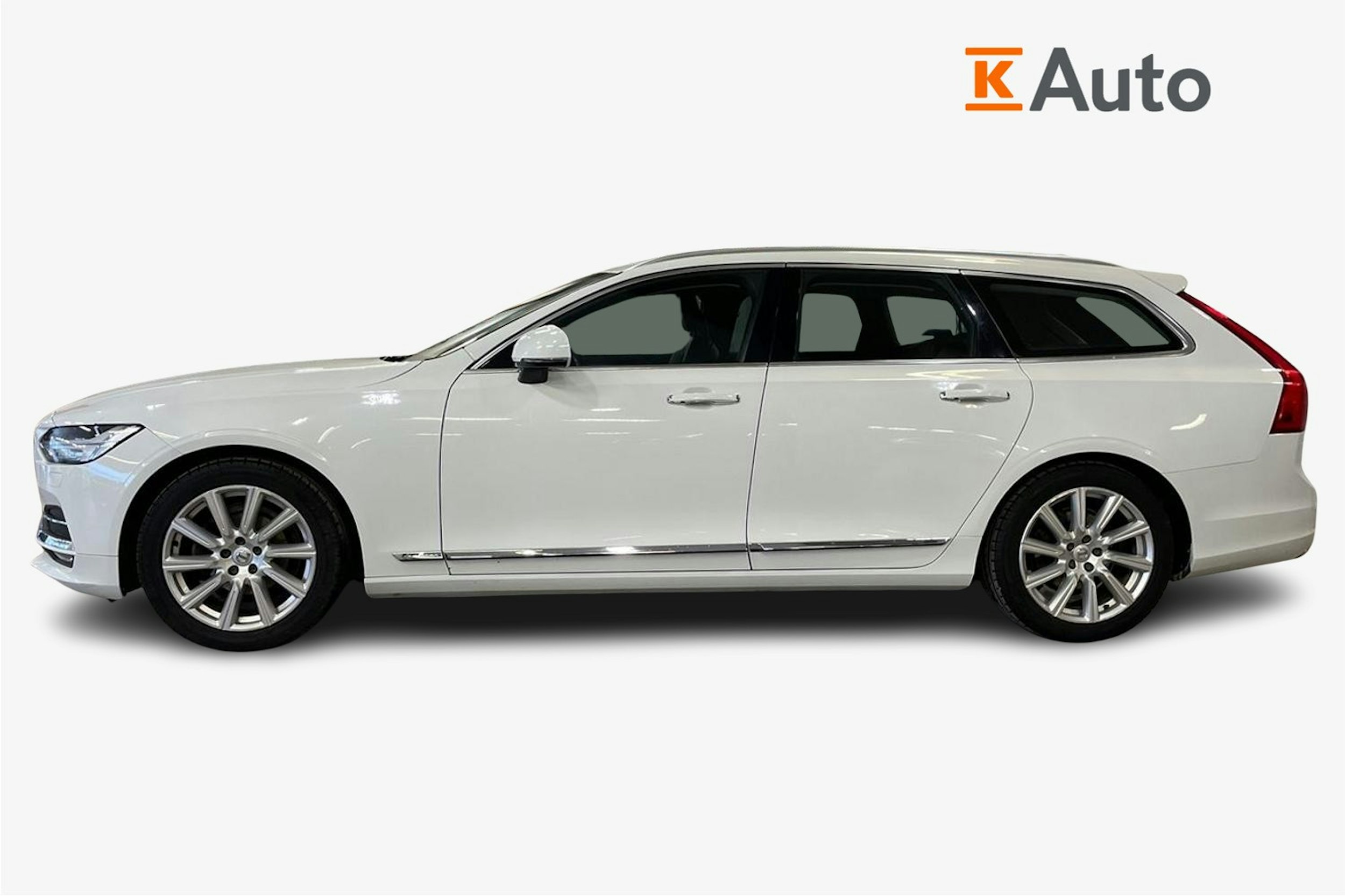 valkoinen Volvo V90 2017 kuva 6.