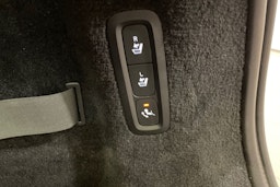 valkoinen Volvo V90 2017 kuva 21.