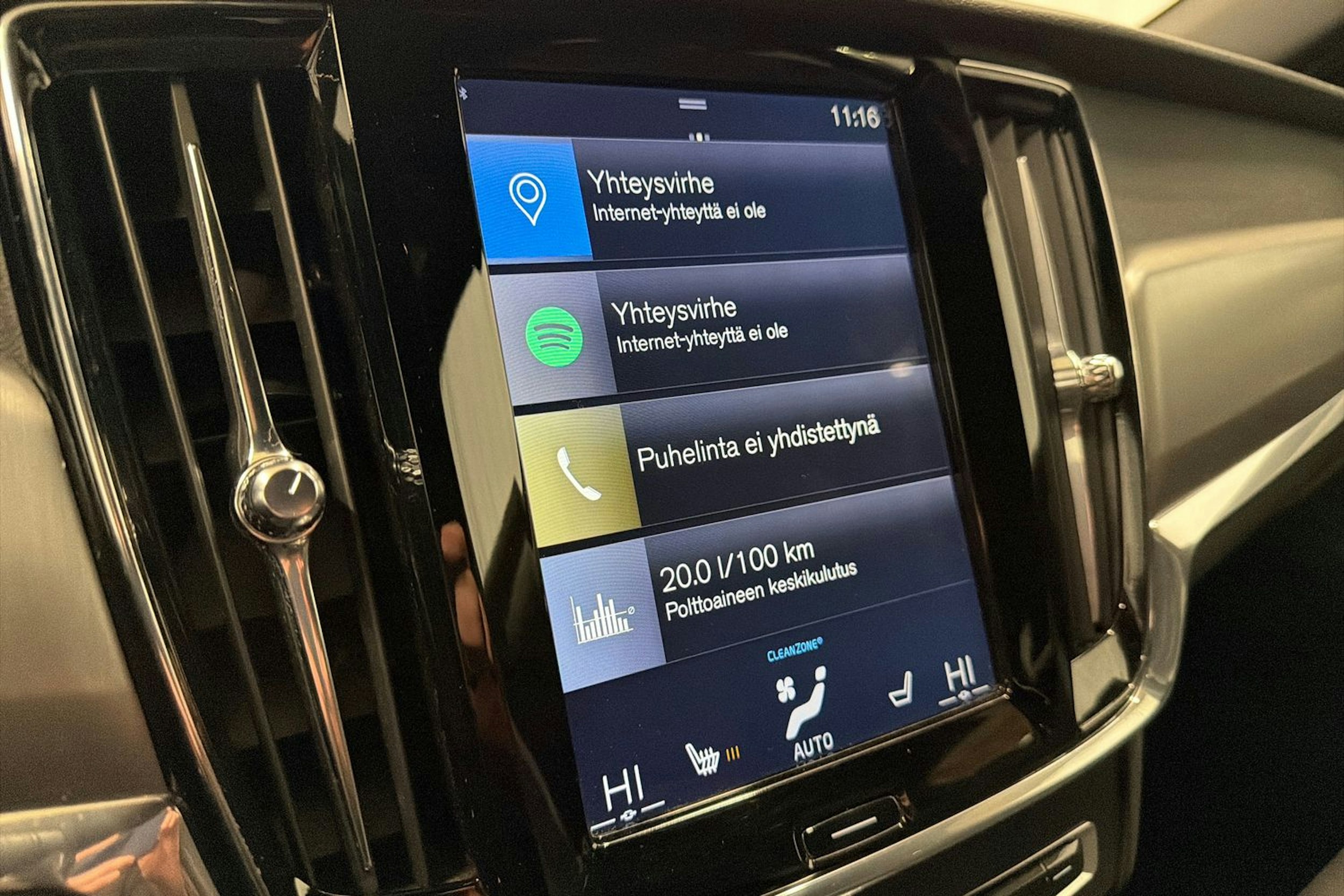 musta Volvo V90 2017 kuva 14.