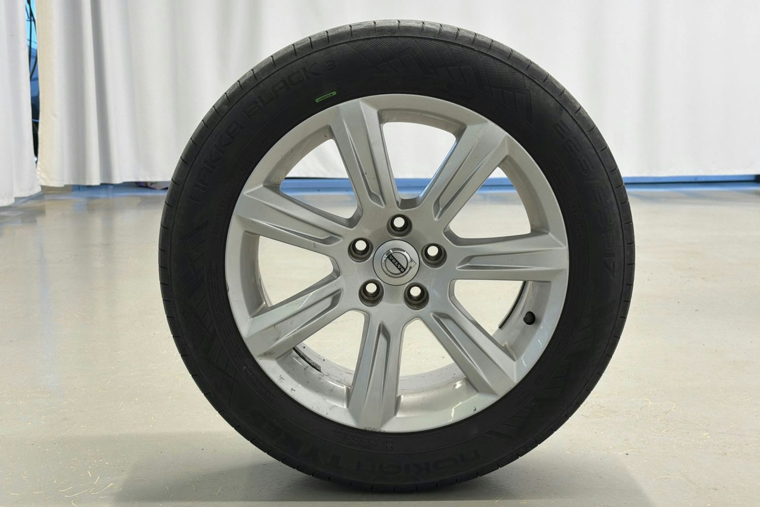 musta Volvo V90 2017 kuva 23.