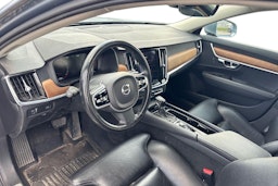 sininen Volvo V90 2017 kuva 3.