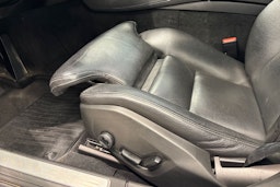 sininen Volvo V90 2017 kuva 19.