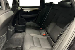musta Volvo V90 2018 kuva 8.