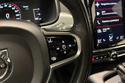 musta Volvo V90 2018 kuva 14.