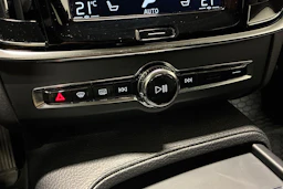 musta Volvo V90 2018 kuva 19.