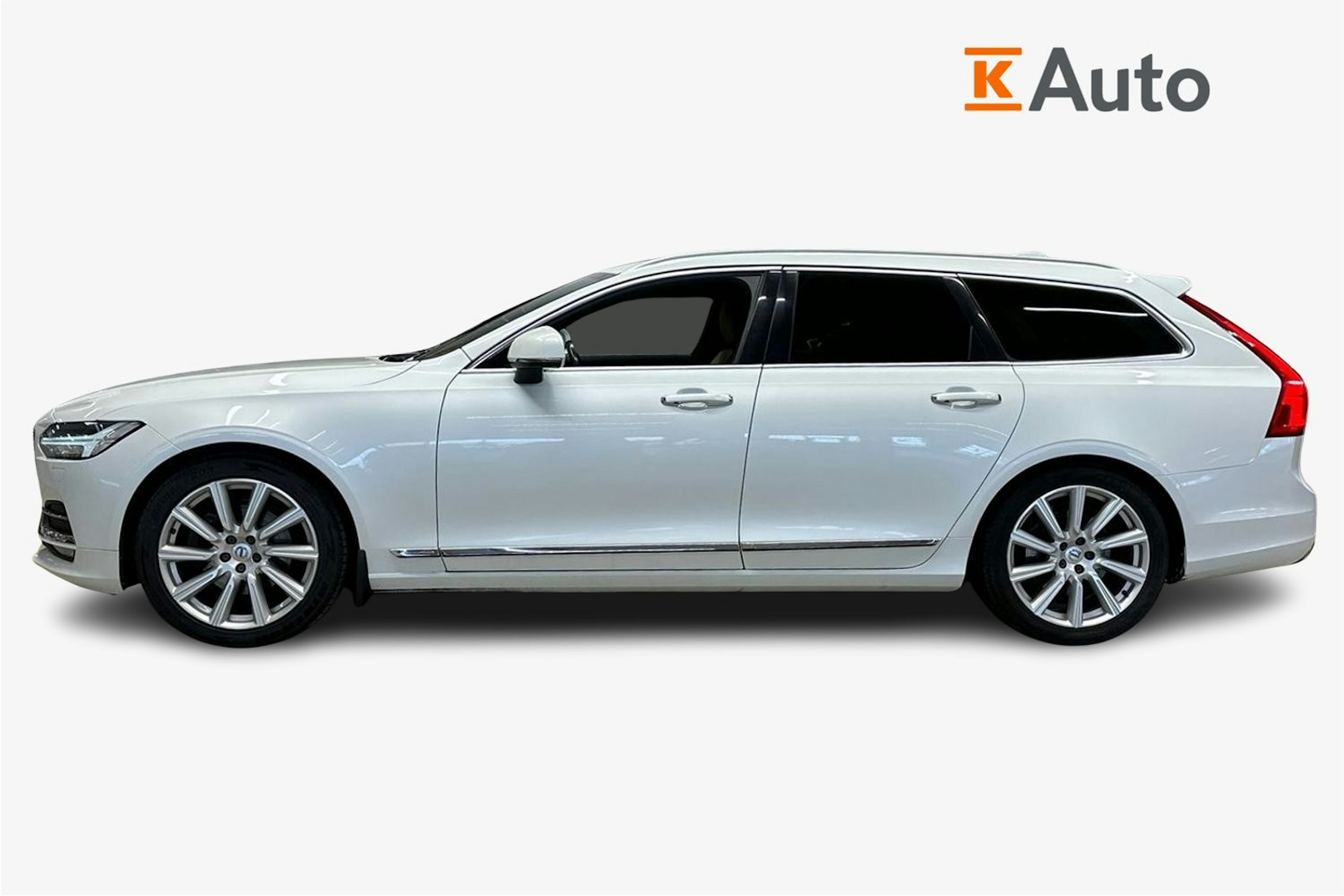 valkoinen Volvo V90 2017 kuva 6.
