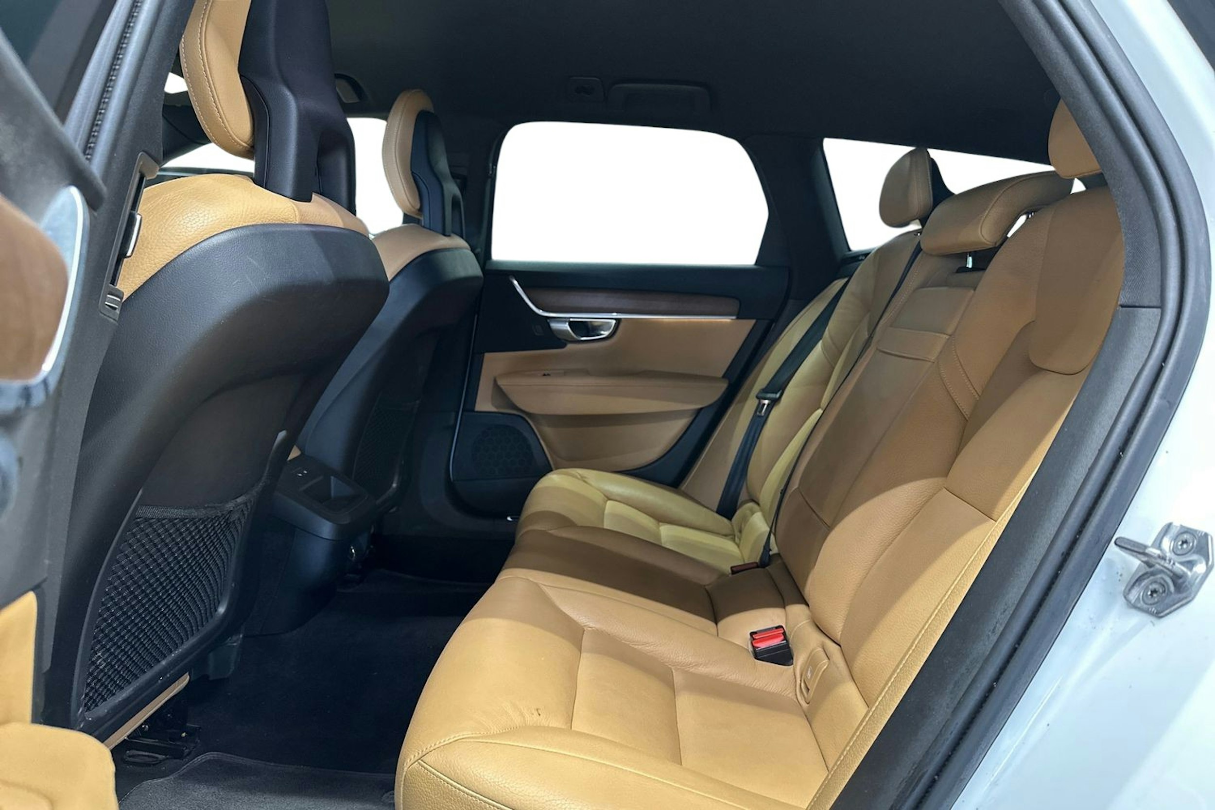 valkoinen Volvo V90 2017 kuva 10.