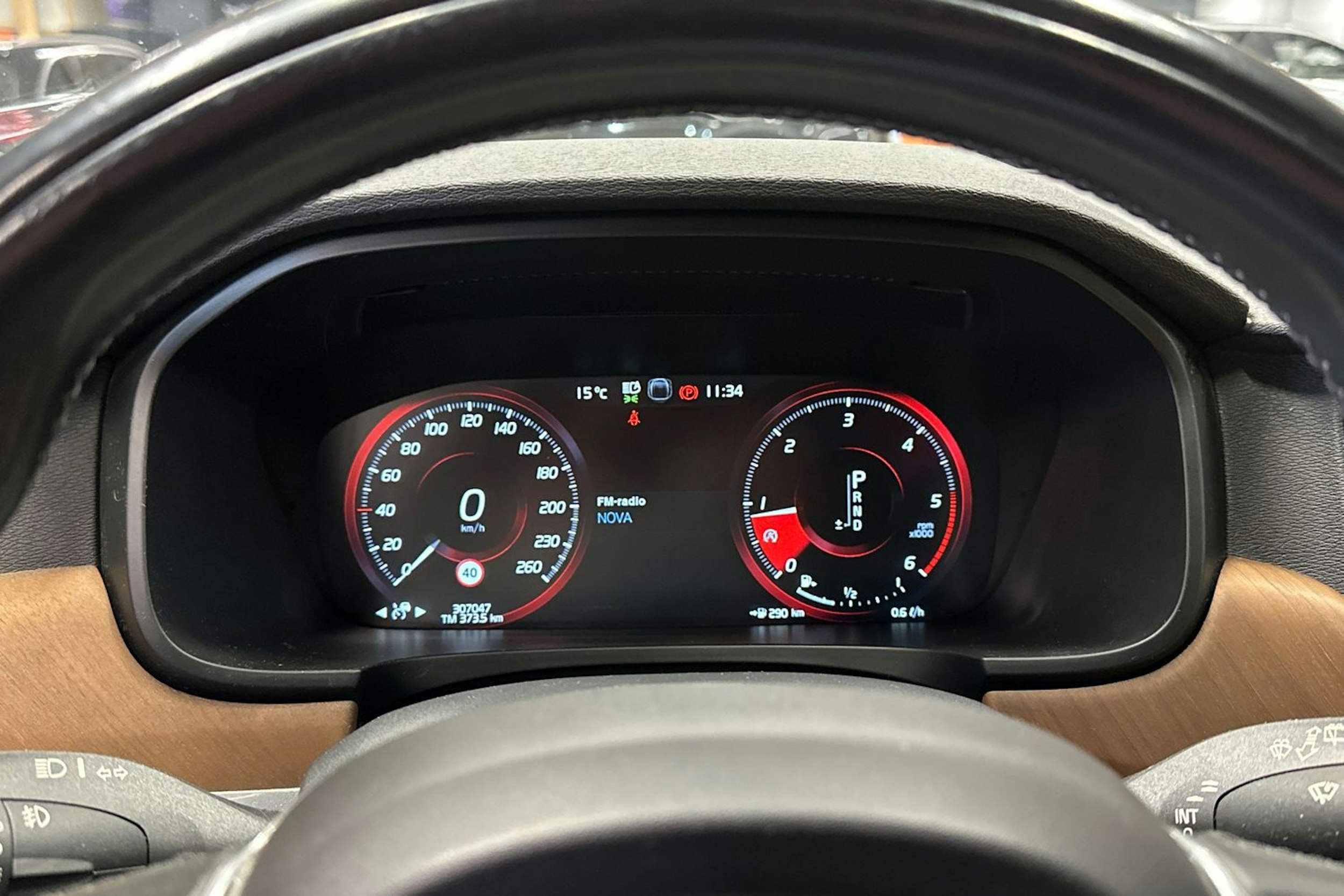 valkoinen Volvo V90 2017 kuva 25.
