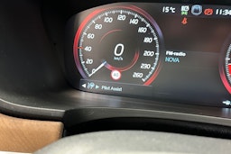 valkoinen Volvo V90 2017 kuva 26.