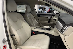 valkoinen Volvo V90 2017 kuva 29.