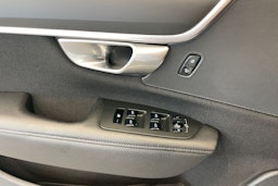 valkoinen Volvo V90 2017 kuva 17.