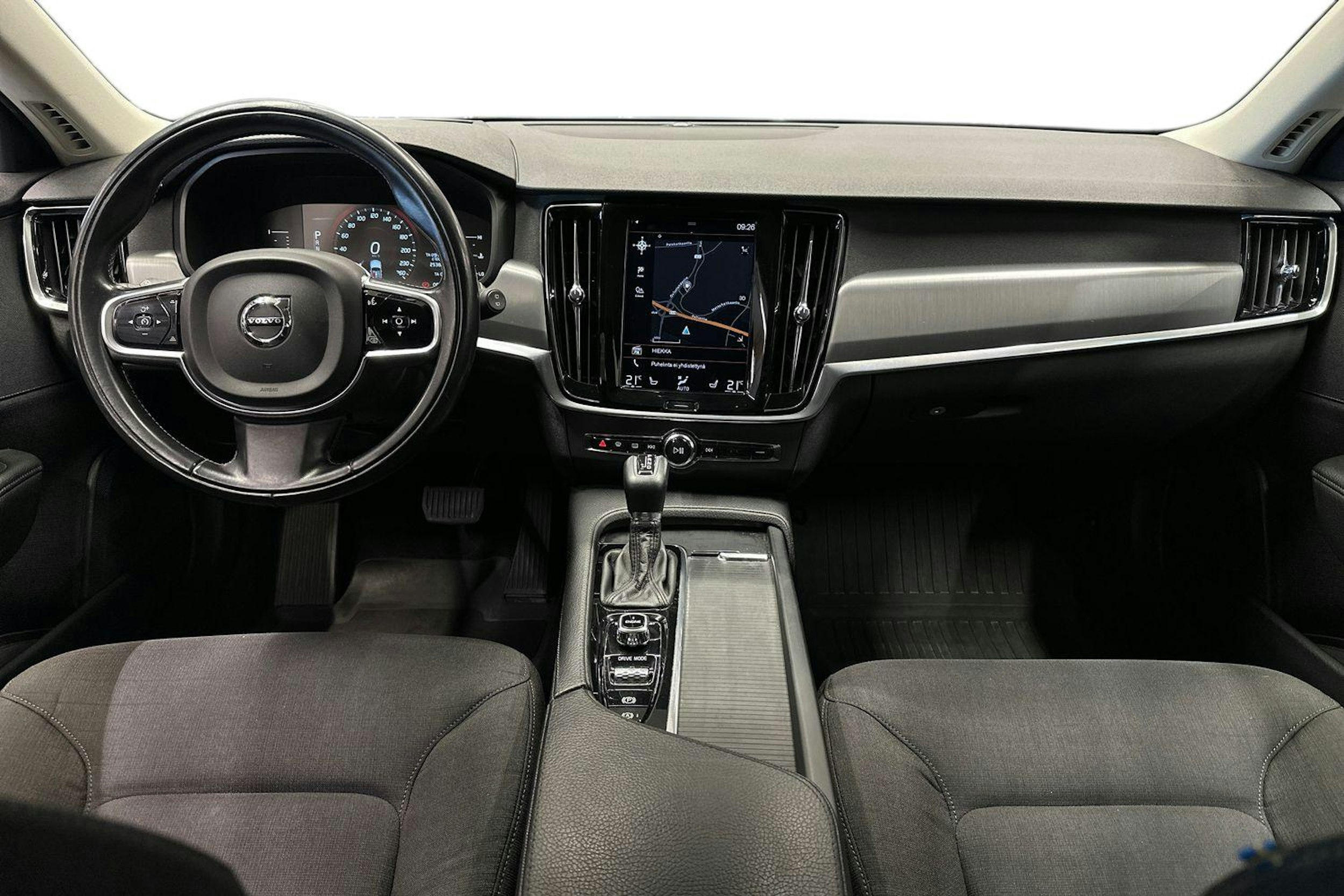sininen Volvo V90 2017 kuva 11.