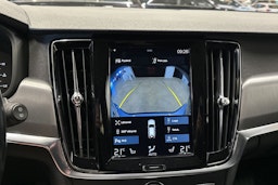 sininen Volvo V90 2017 kuva 19.