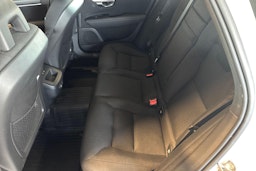Valkoinen Volvo V90 2017 kuva 10.